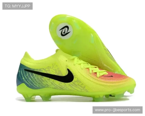 2025年现役足球球星最受欢迎球鞋排行榜及推荐分析