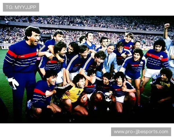 全球足球巨星排名前十的球员风采展示与精彩瞬间回顾