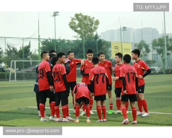 如何通过冲进球场找足球球星签名的方法提高球迷互动和体验