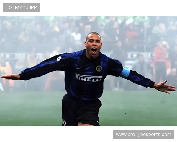 经典足球传奇回顾老一辈球星风采历程再现足球黄金时代的辉煌岁月